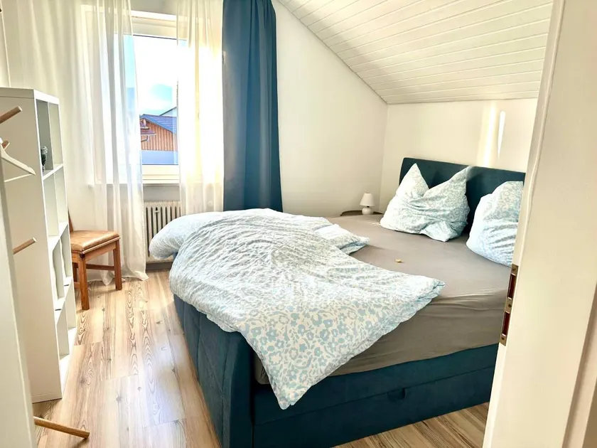 Holiday home with terrace - Image 1
