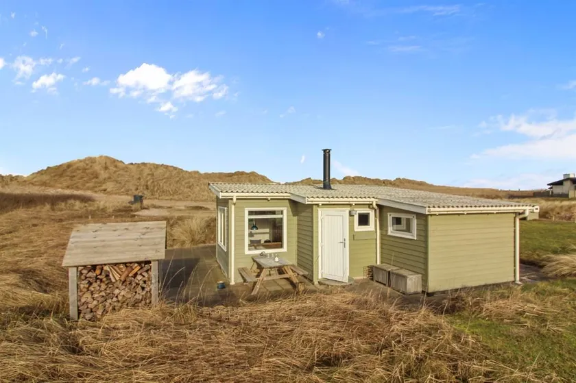Beautiful holiday home with barbecue & terrace | Next to the beach - Image 1