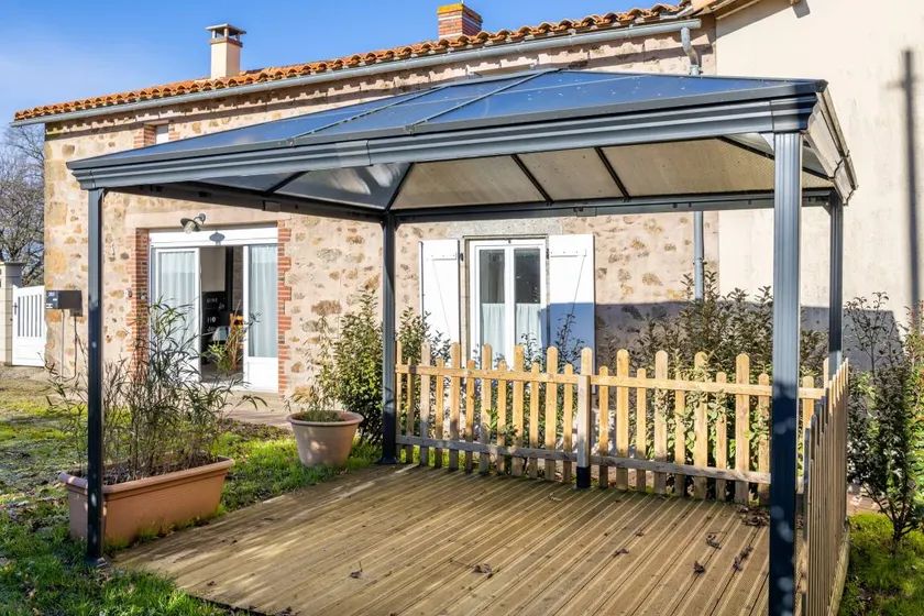 Holiday Home 'Gîte Augustine' with Private Terrace, Garden & Wi-Fi, Near Puy du Fou - Image 1