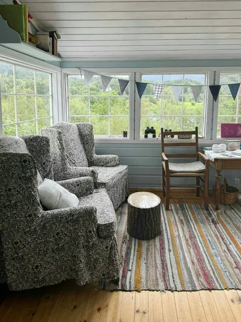 House with terrace, garden & barbeque - Image 1