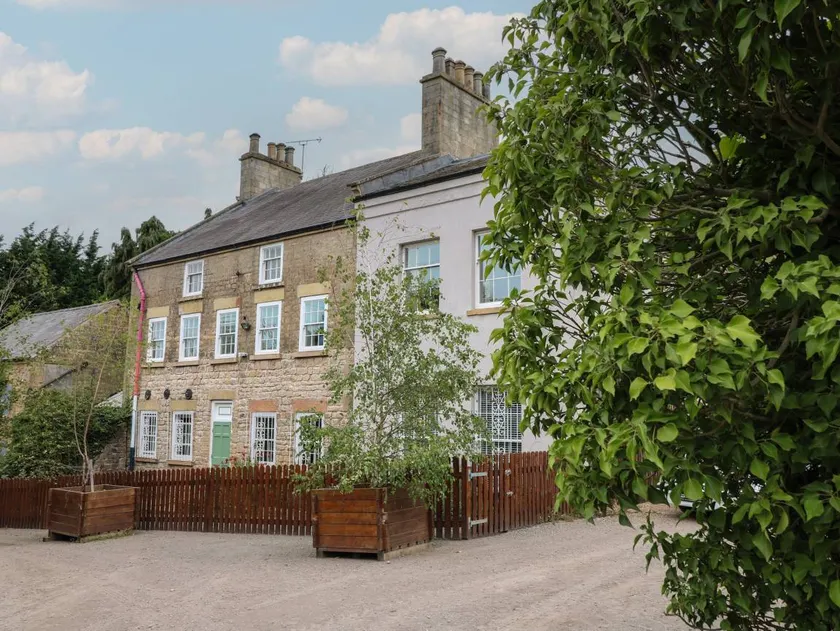 Cottage with garden & jacuzzi - Image 1