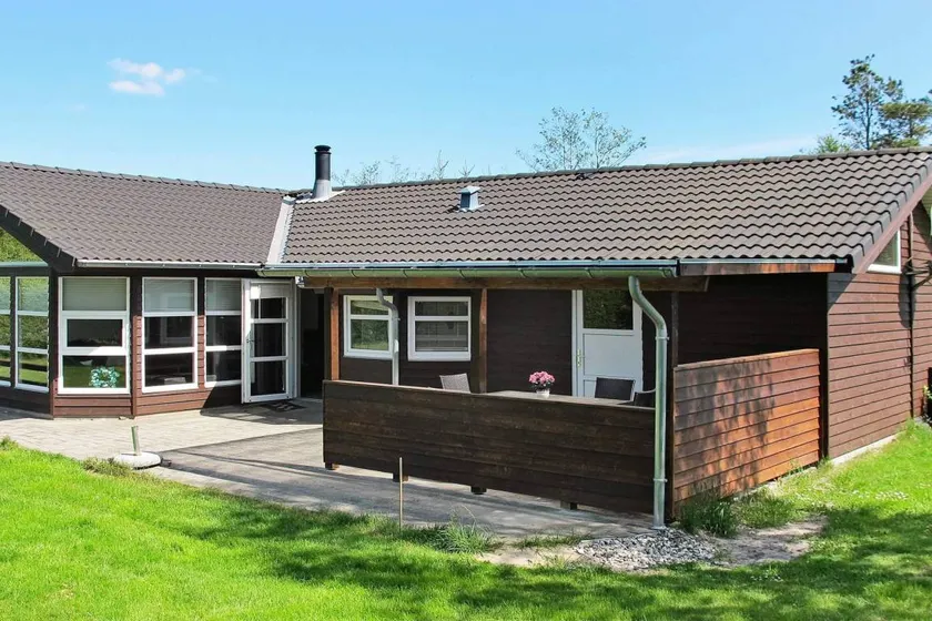 Fully equipped house with sauna, barbeque & jacuzzi | Pets allowed - Image 1