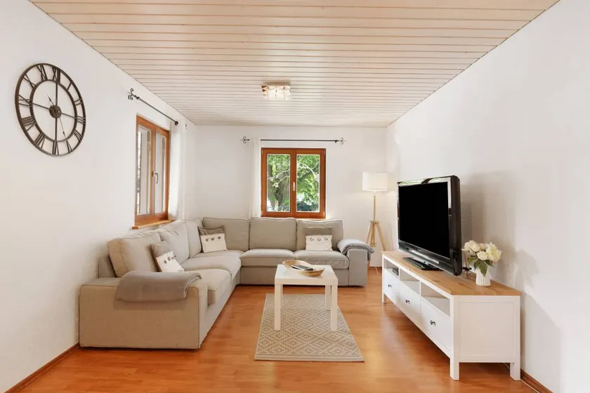 House with terrace | Lake view - Image 1