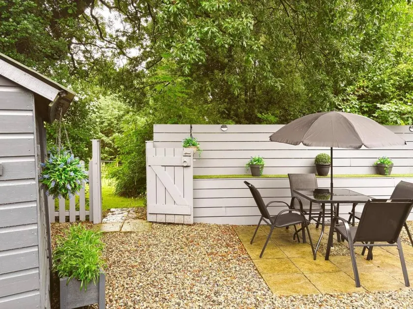 Family-friendly cottage with terrace & garden | Pet-friendly - Image 1