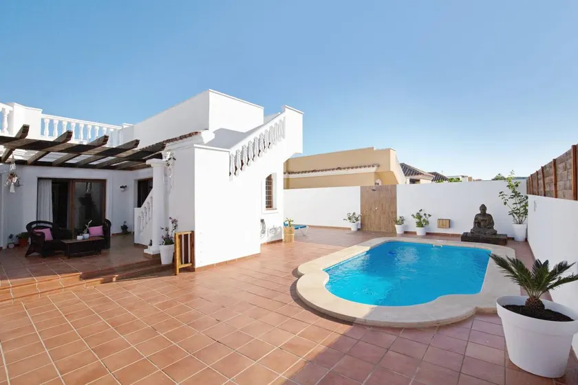Child-friendly big villa with private pool, barbecue & terrace | Mountain view | Pets are welcome - Image 1
