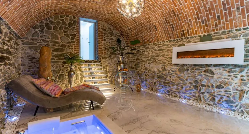 Appartement de vacances avec jacuzzi et piscine privée - Image 1