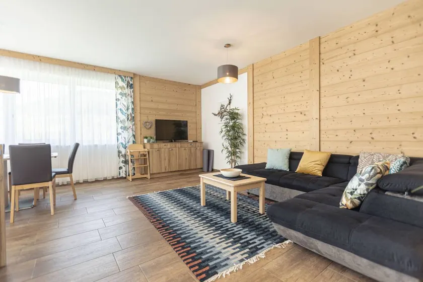 Chalet with terrace & sauna - Image 1