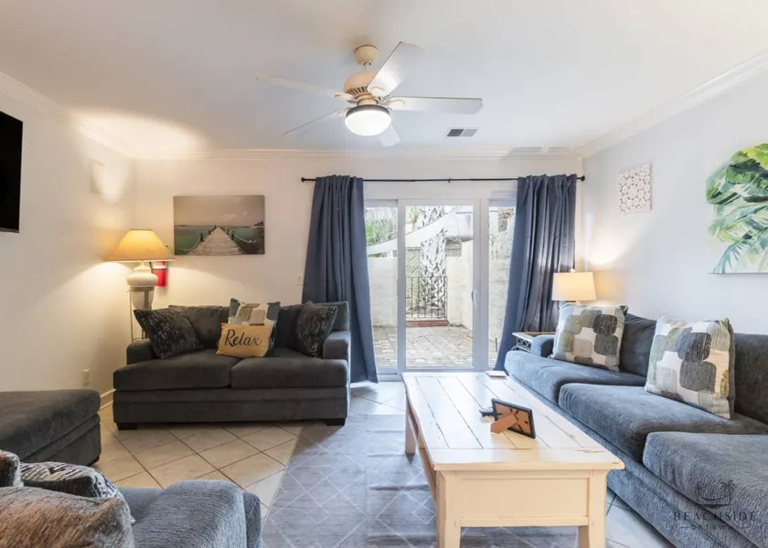 Appartement en copropriété convivial et familial avec barbecue | Vue ville | À côté de la plage - Image 1