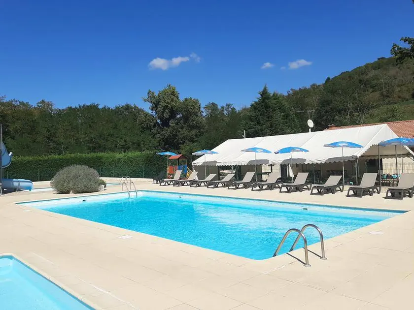 Child-friendly mobile home with heated pool & terrace | Pets are welcome - Image 1