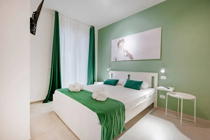 Room 'Estro' with Shared Terrace, Wi-Fi and Air Conditioning - Image 1