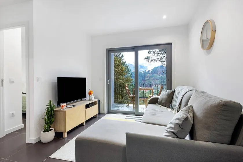 Maison avec piscine, internet haut débit et barbecue | Vue rivière - Image 1
