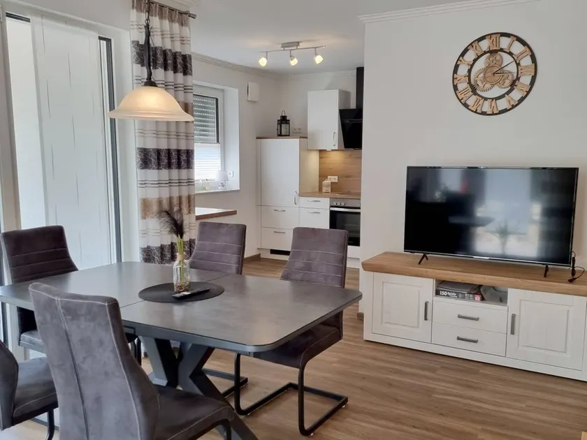 Wonderful holiday apartment with terrace - Image 1