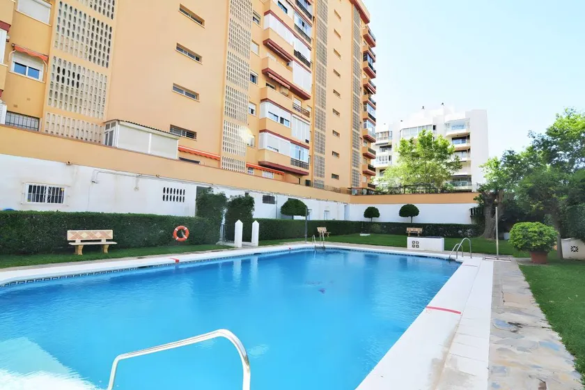 Apartment 'Stunning Sea View Near' with Sea View, Wi-Fi and Air Conditioning - Image 1