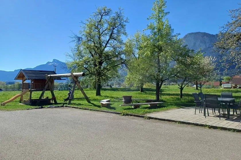 Ferienhaus mit Garten - Image 1