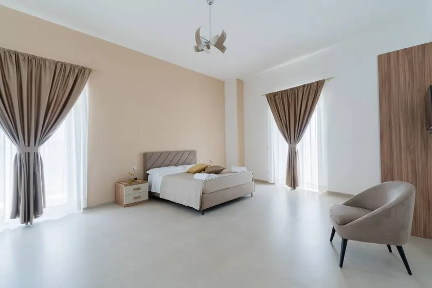Bed and Breakfast 'Camera Calico' with Balcony, Wi-Fi and Air Conditioning - Image 1