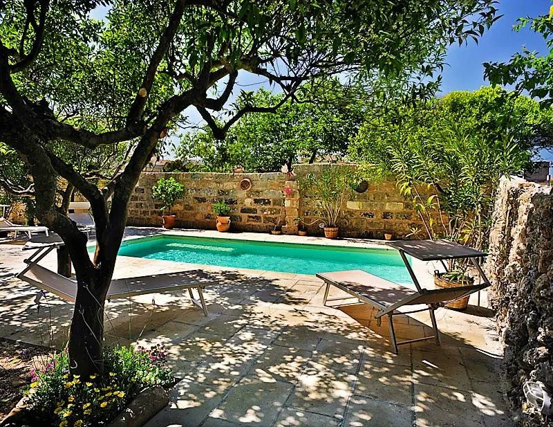 Familienfreundliche großzügige Villa mit Terrasse, Garten und privatem Pool | Naturblick | Haustiere sind willkommen - Image 1