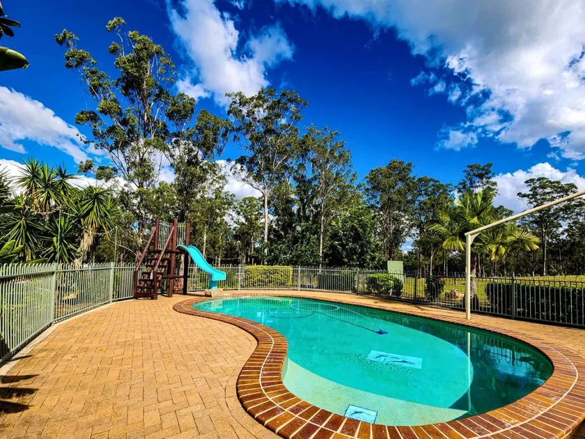 Cozy Farmstay Tiny House with Wildlife Encounters and Pool Near Bundaberg, QLD - Image 1
