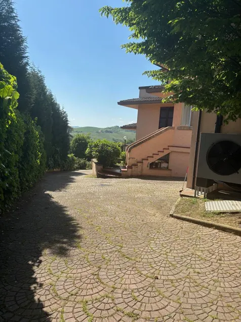 Apartment with garden | Nature view - Image 1