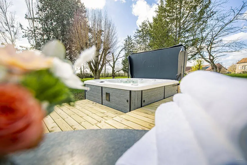 Gîte con terraza, barbacoa y jardín - Image 1