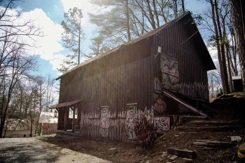 The Wilderness Glam Cabin in Tracy City, TN - Image 1