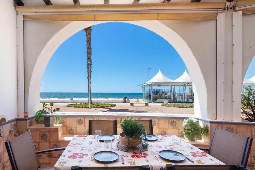 Beachfront House in Matalascañas with Sea Views - Image 1