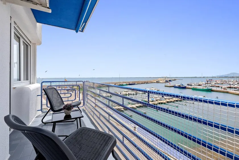 Charmant appartement entièrement équipé avec terrasse | Vue mer | Proche de la plage - Image 1