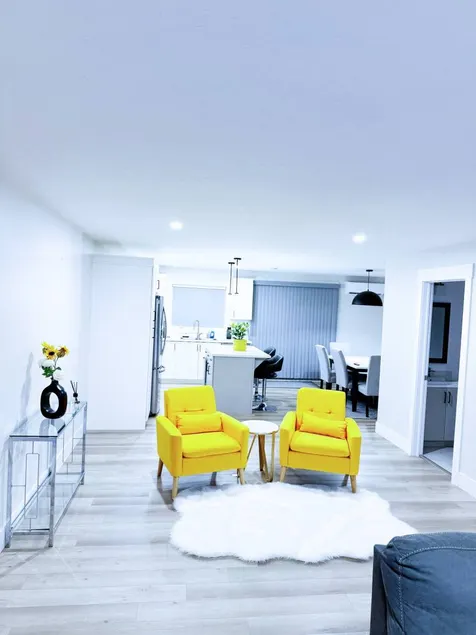 Family-oriented house with garden | Pets allowed - Image 1
