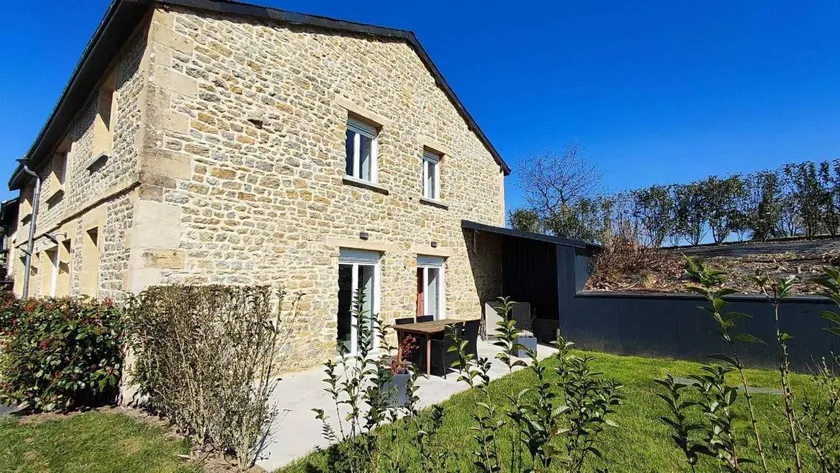 Gite with terrace, barbecue & garden - Image 1