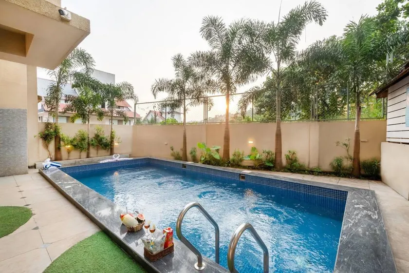 Holiday Home with Pool Gym Caretaker WI-FI cooking - Image 1