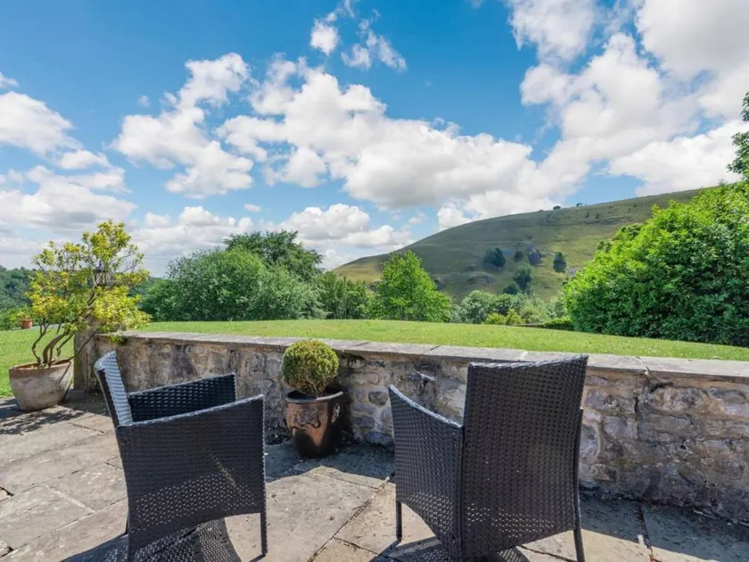 Cottage with garden & BBQ - Image 1