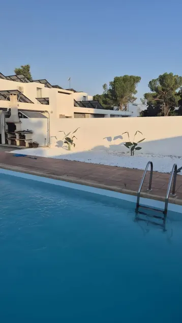 The White Villa - Image 1
