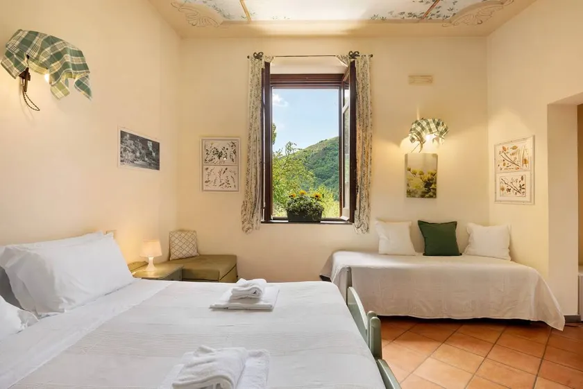 Child-friendly lovely private room with terrace, pool & garden | Garden view | Dogs allowed - Image 1