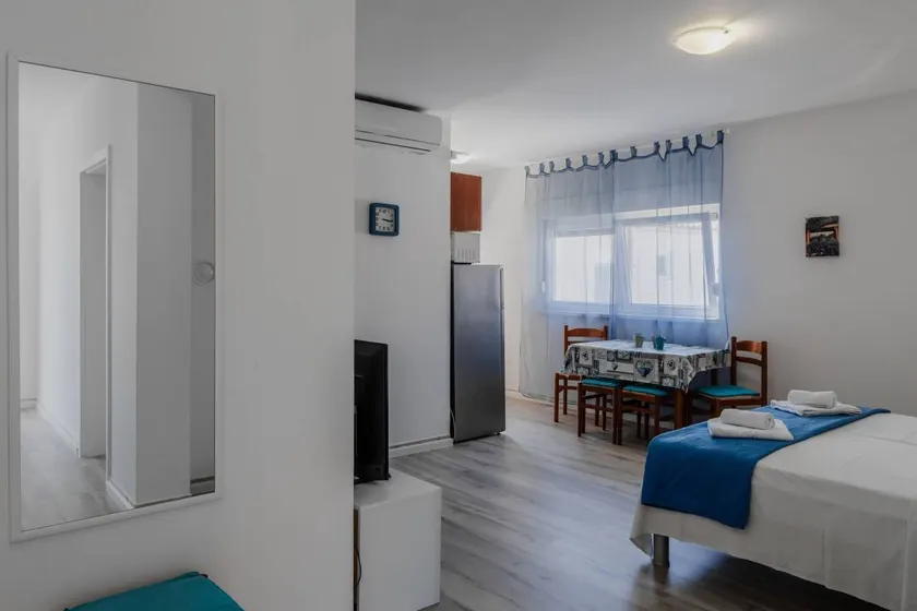 Apartment with barbeque - Image 1