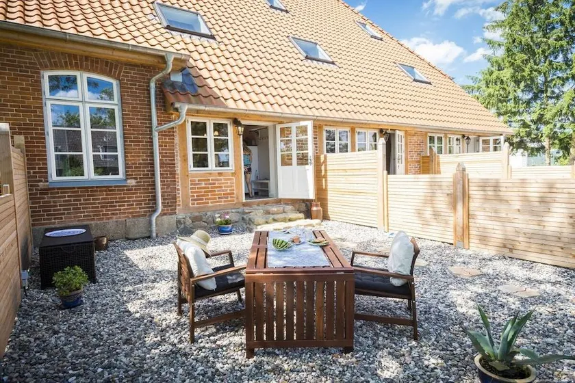 Fully equipped beautiful holiday home with barbeque & terrace | Pets allowed - Image 1