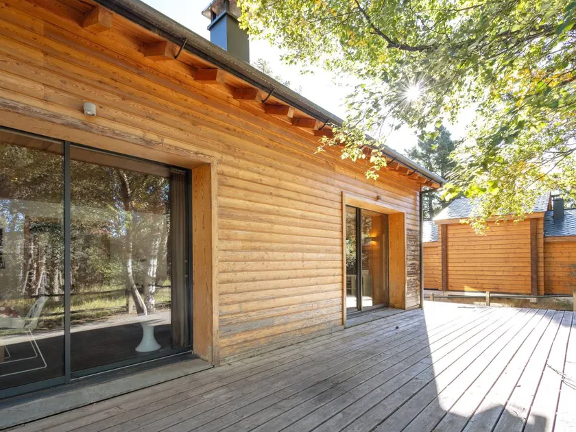 Modern Family Chalet with Mountain View, Private Terrace and Wi-Fi - Image 1