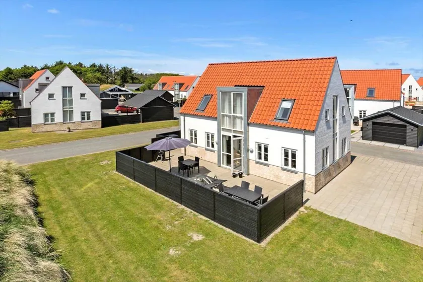 Fully equipped house with terrace & BBQ - Image 1