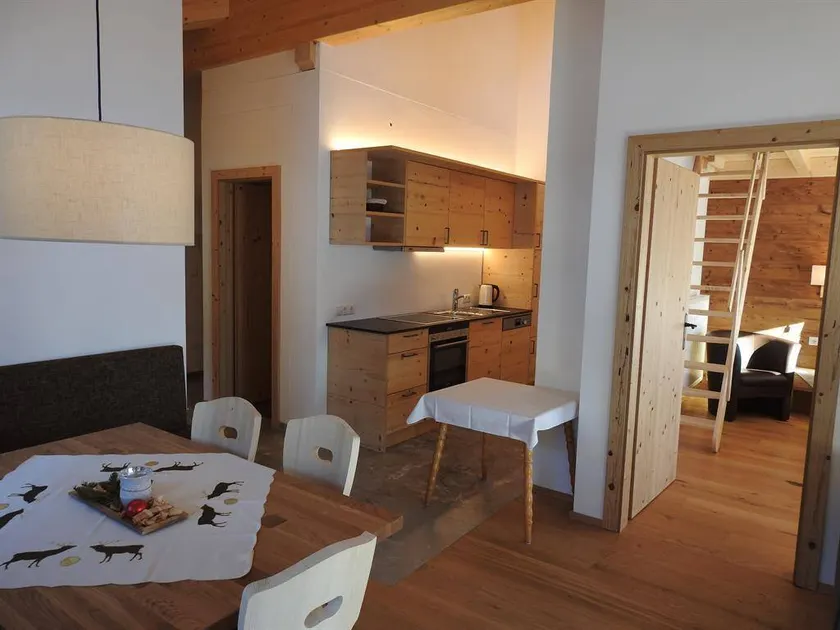 Apartamento con terraza y jardín - Image 1