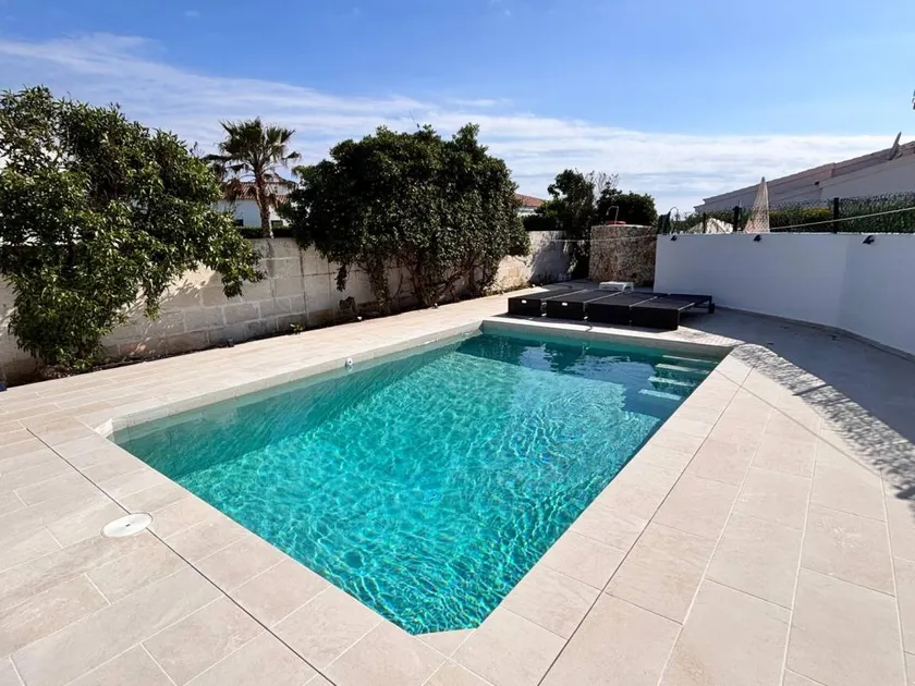 Agréable maison de vacances entièrement équipée avec jardin, piscine privée et internet haut débit | Vue jardin | Parfaite pour le travail à distance | Avec animaux admis - Image 1