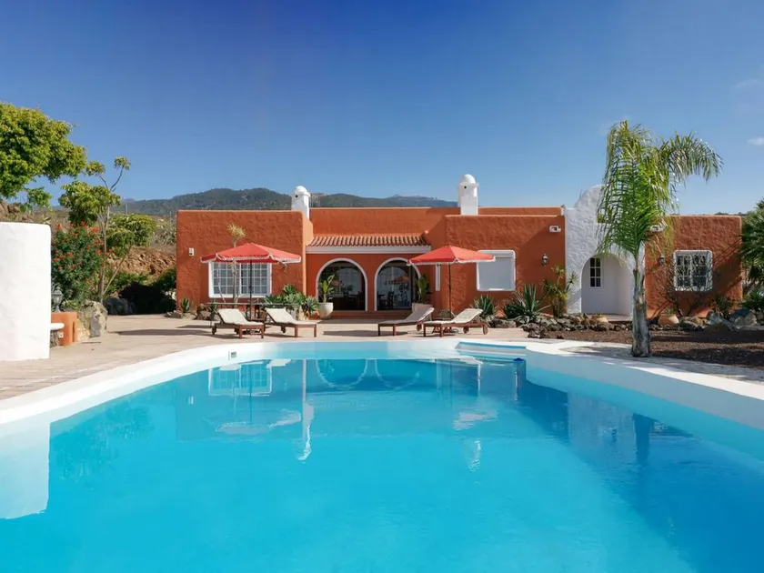 Villa avec sauna, piscine et barbecue - Image 1