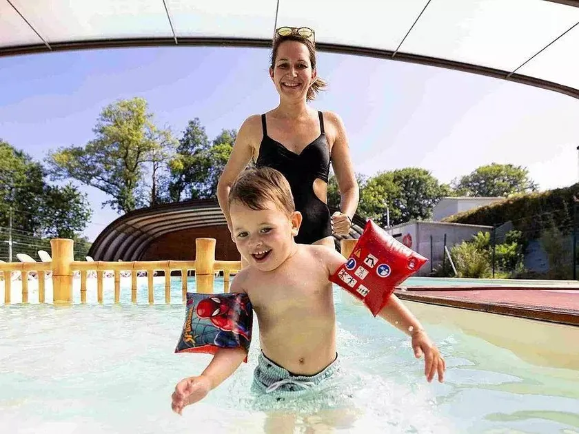 Atractivo chalet apta para familias con terraza y piscina climatizada | Se admiten mascotas - Image 1