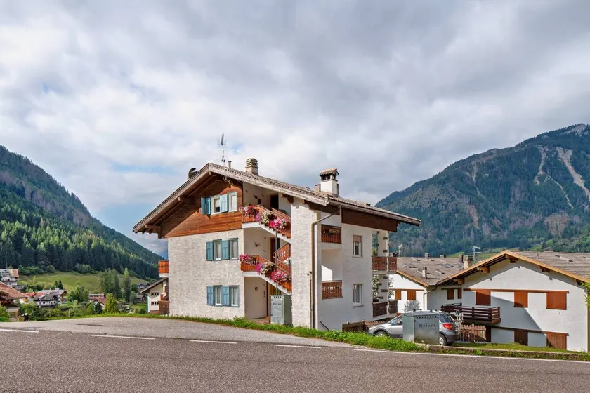 Appartement avec jardin et terrasse | Vue jardin - Image 1