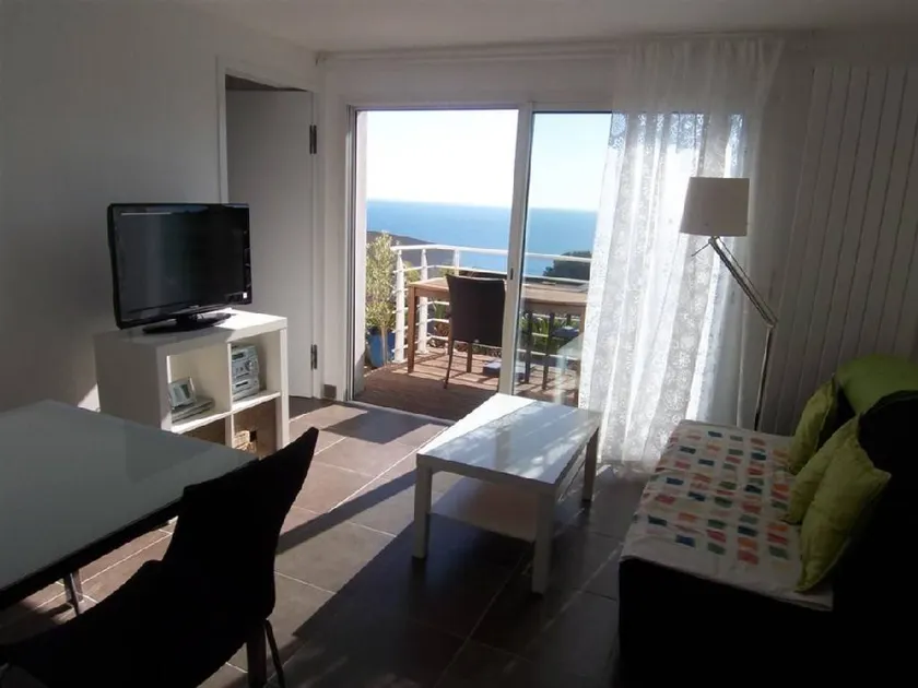 Flat with terrace | Beach view - Image 1