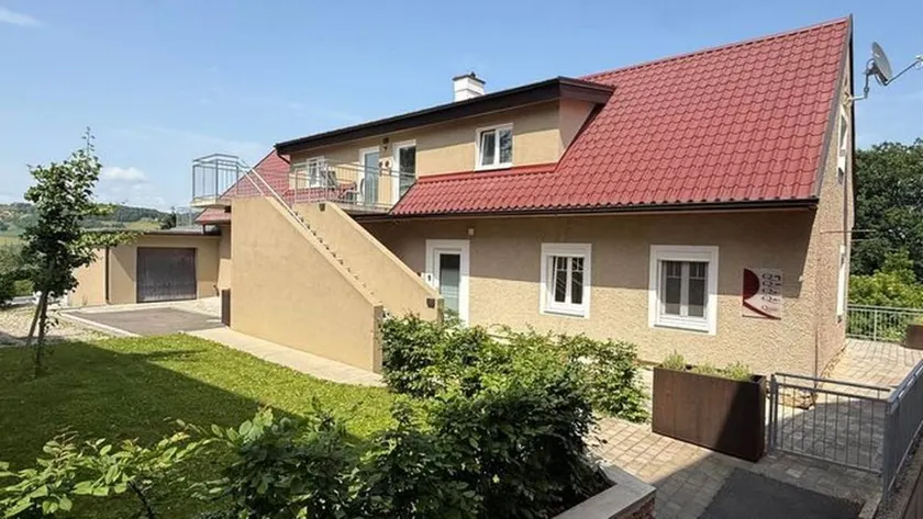 Children-friendly apartment with terrace - Image 1