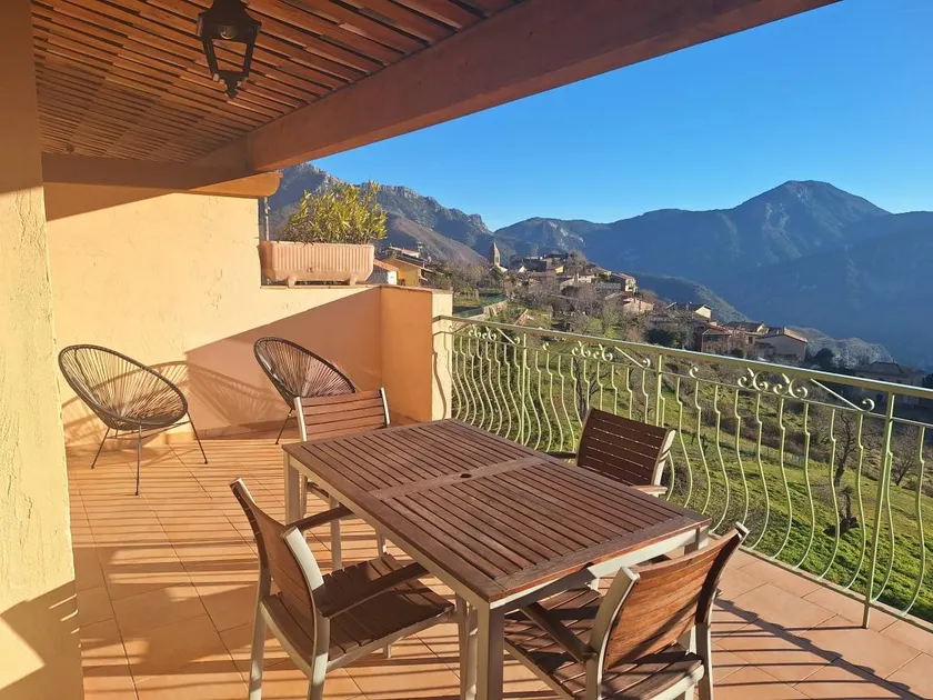 Flat with garden, pool & terrace | Panoramic view - Image 1