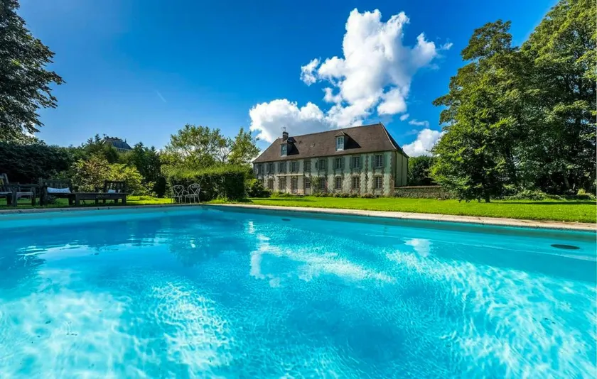 House with garden, terrace & barbecue | Good for workation - Image 1