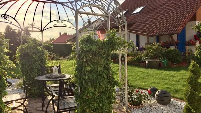 Appartamento con piscina, terrazza e griglia - Image 1