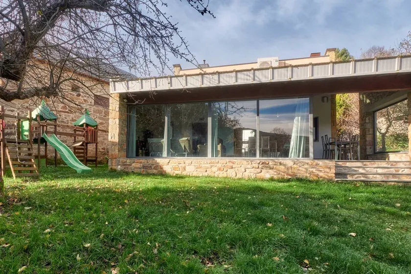 Ferienhaus mit Garten und Grill | Bergblick - Image 1