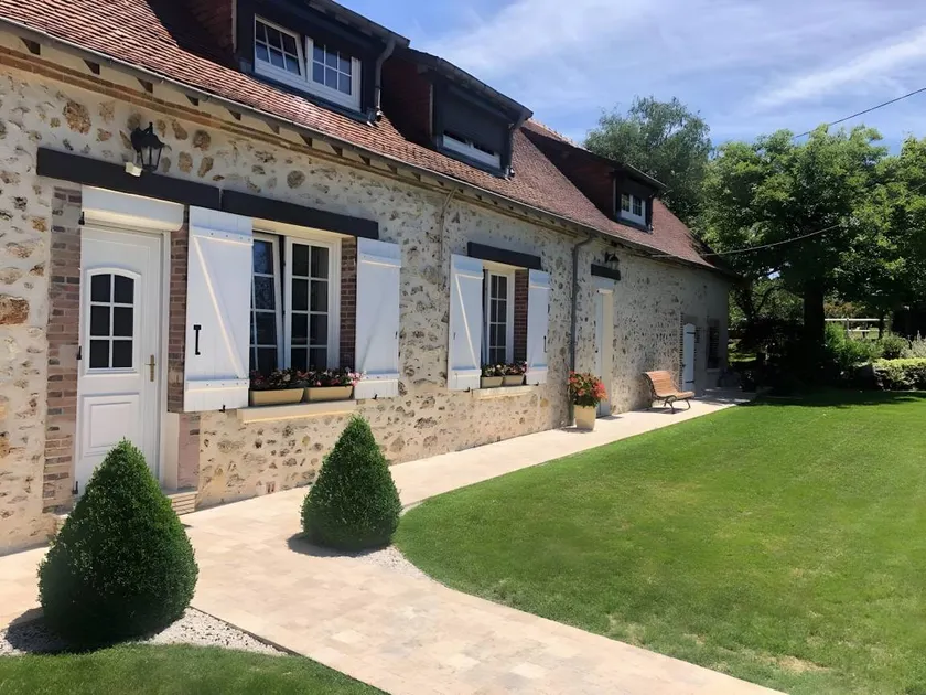 B&B with garden & terrace | River view - Image 1