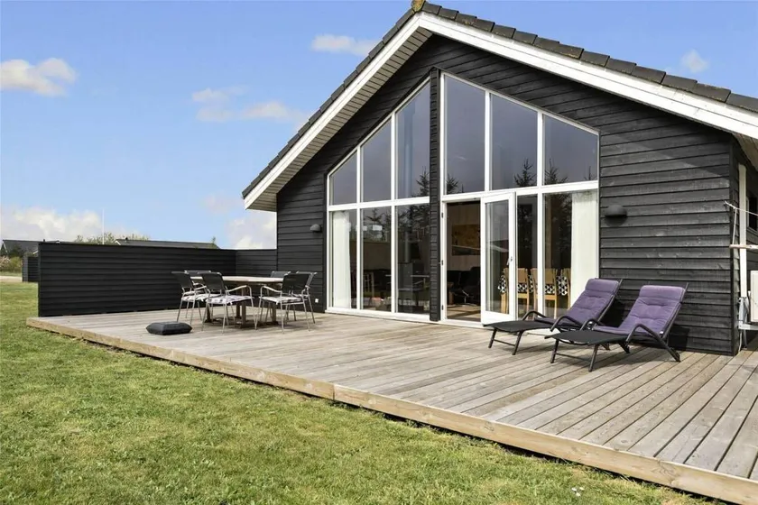 House with sauna, BBQ & terrace - Image 1