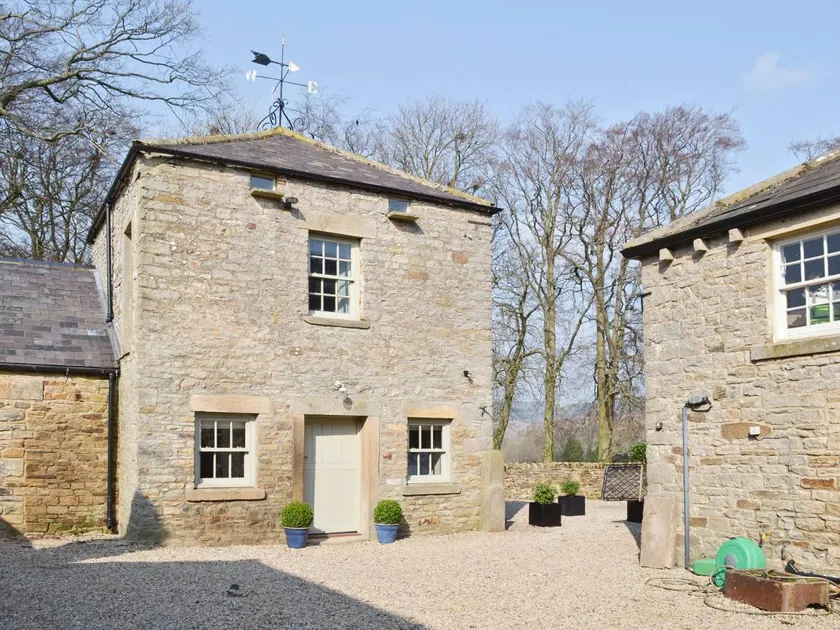 Cottage with garden - Image 1